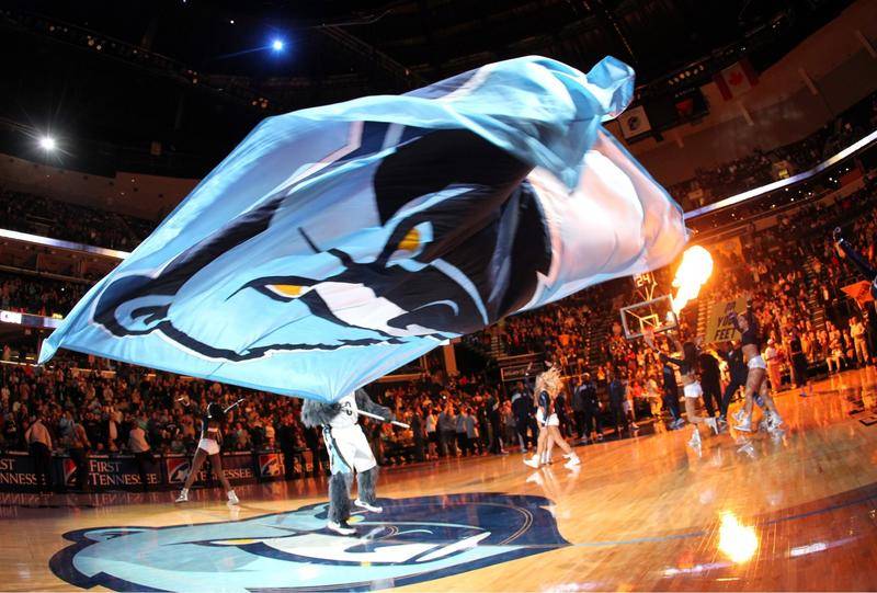 德媒：拜仁密切关注艾希霍恩，赫塔希望将解约金提高至2000万